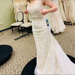 Casablanca Bridal dress (style 2153), size 6